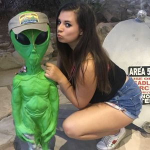 Meet your Posher, Liv